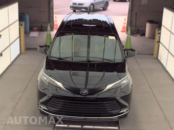2024 Toyota Sienna XLE 7-Passenger 120.5" WB - miniatura 2
