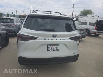 2024 Toyota Sienna XLE 8-Passenger 120.5" WB - miniatura 5