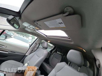 2024 Toyota Sienna XLE 8-Passenger 120.5" WB - miniatura 11