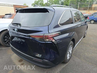 2024 Toyota Sienna XLE 8-Passenger 120.5" WB - miniatura 3