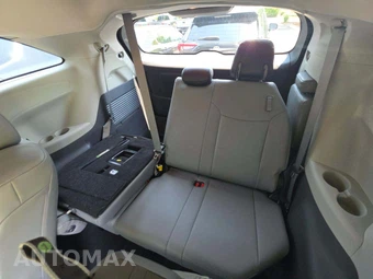 2024 Toyota Sienna XLE 8-Passenger 120.5" WB - miniatura 14