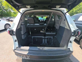 2024 Toyota Sienna XLE 8-Passenger 120.5" WB - miniatura 15