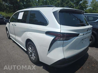 2024 Toyota Sienna XLE 8-Passenger 120.5" WB - miniatura 2