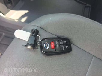 2024 Toyota Sienna XLE 8-Passenger 120.5" WB - miniatura 8