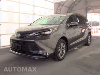 2024 Toyota Sienna XLE 8-Passenger 120.5" WB
