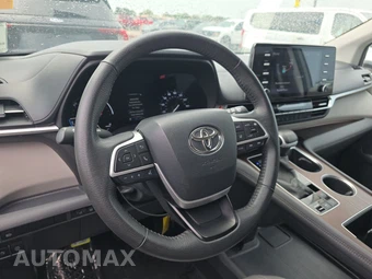 2024 Toyota Sienna XLE 8-Passenger 120.5" WB - miniatura 10