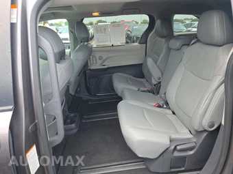 2024 Toyota Sienna XLE 8-Passenger 120.5" WB - miniatura 13
