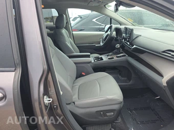 2024 Toyota Sienna XLE 8-Passenger 120.5" WB - miniatura 8