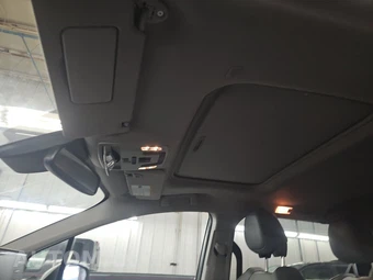 2024 Toyota Sienna XLE 8-Passenger 120.5" WB - miniatura 17