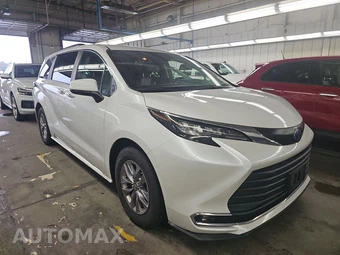 2024 Toyota Sienna XLE 8-Passenger 120.5" WB - miniatura 3