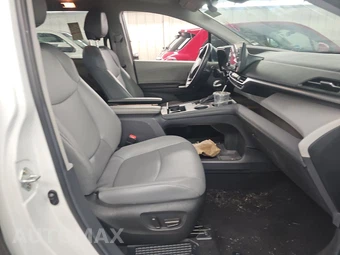 2024 Toyota Sienna XLE 8-Passenger 120.5" WB - miniatura 8