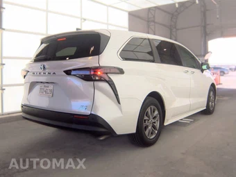 2024 Toyota Sienna XLE 8-Passenger 120.5" WB - miniatura 5
