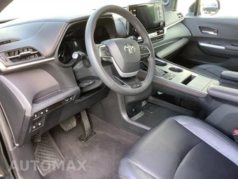 2024 Toyota Sienna XSE 7-Passenger 120.5" WB - miniatura 16