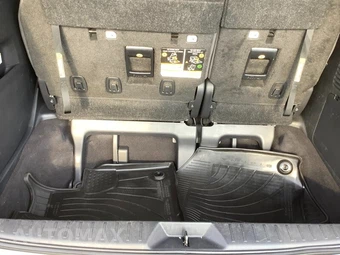 2024 Toyota Sienna XSE 7-Passenger 120.5" WB - miniatura 47