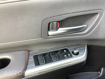 2024 Toyota Sienna XSE 7-Passenger 120.5" WB - miniatura 7
