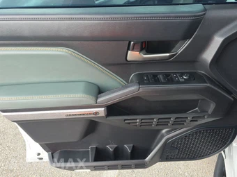 2024 Toyota Tacoma Hybrid Trailhunter Crew Cab Medium Bed - miniatura 9