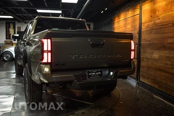 2024 Toyota Tacoma Hybrid TRD Off Road Crew Cab Medium Bed - miniatura 6