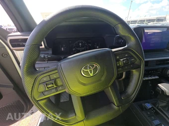 2024 Toyota Tacoma SR Crew Cab Medium Bed - miniatura 10