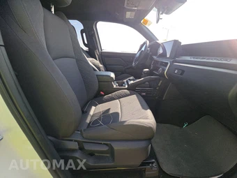 2024 Toyota Tacoma SR Crew Cab Medium Bed - miniatura 8