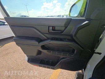 2024 Toyota Tacoma SR Crew Cab Medium Bed - miniatura 9