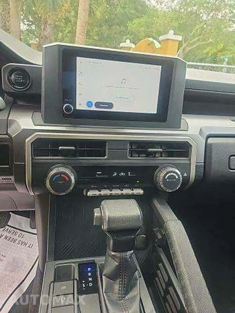 2024 Toyota Tacoma SR5 - miniatura 10