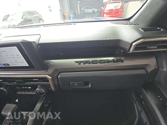 2024 Toyota Tacoma SR5 Crew Cab Medium Bed - miniatura 16