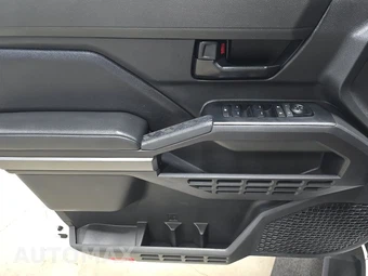 2024 Toyota Tacoma SR5 Crew Cab Medium Bed - miniatura 9