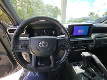 2024 Toyota Tacoma SR5 Crew Cab Medium Bed - miniatura 10
