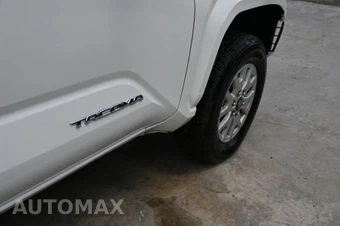 2024 Toyota Tacoma SR5 Crew Cab Medium Bed - miniatura 8