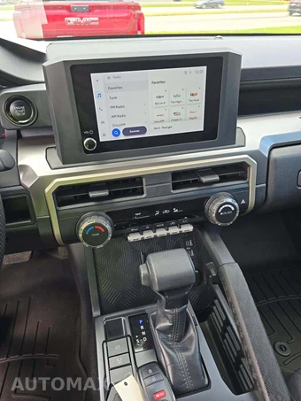 2024 Toyota Tacoma SR5 Crew Cab Medium Bed - miniatura 10