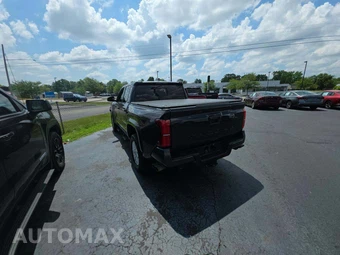 2024 Toyota Tacoma SR5 Crew Cab Medium Bed - miniatura 2