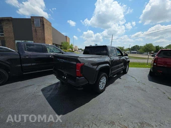 2024 Toyota Tacoma SR5 Crew Cab Medium Bed - miniatura 3