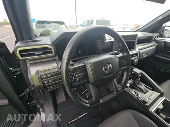 2024 Toyota Tacoma SR5 Crew Cab Medium Bed - miniatura 11