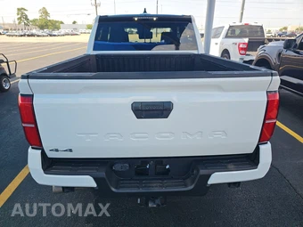 2024 Toyota Tacoma SR5 Crew Cab Medium Bed – miniatura 5