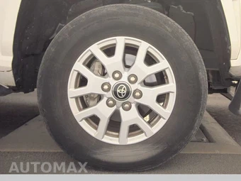 2024 Toyota Tacoma SR5 Crew Cab Medium Bed - miniatura 10