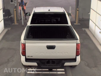 2024 Toyota Tacoma SR5 Crew Cab Medium Bed - miniatura 6