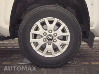 2024 Toyota Tacoma SR5 Crew Cab Medium Bed - miniatura 10