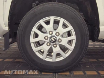 2024 Toyota Tacoma SR5 Crew Cab Medium Bed - miniatura 9
