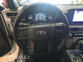 2024 Toyota Tacoma SR5 Crew Cab Medium Bed - miniatura 10