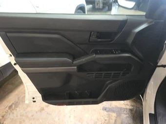 2024 Toyota Tacoma SR5 Crew Cab Medium Bed - miniatura 9