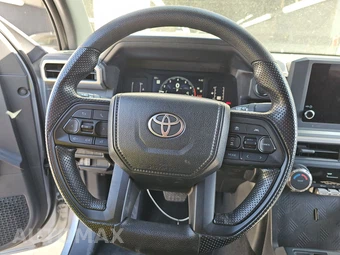 2024 Toyota Tacoma SR5 Crew Cab Medium Bed - miniatura 10