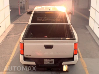 2024 Toyota Tacoma SR5 Crew Cab Medium Bed – miniatura 6