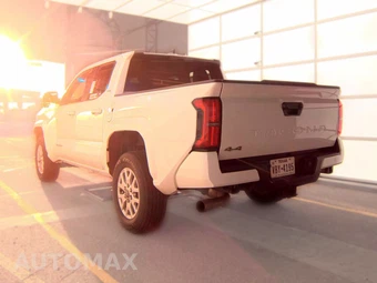 2024 Toyota Tacoma SR5 Crew Cab Medium Bed – miniatura 8