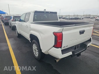 2024 Toyota Tacoma SR5 Crew Cab Medium Bed – miniatura 6