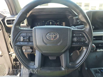 2024 Toyota Tacoma SR5 Crew Cab Medium Bed – miniatura 10