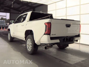 2024 Toyota Tacoma SR5 Crew Cab Medium Bed - miniatura 8