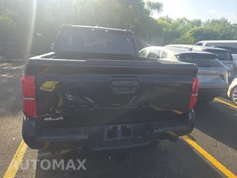 2024 Toyota Tacoma SR5 Crew Cab Medium Bed – miniatura 5