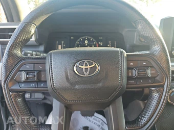 2024 Toyota Tacoma SR5 Crew Cab Medium Bed - miniatura 10