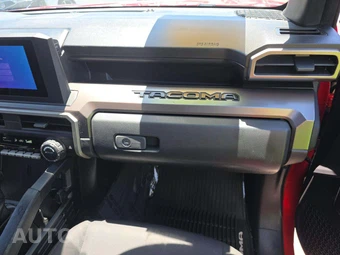 2024 Toyota Tacoma SR5 Crew Cab Medium Bed - miniatura 19