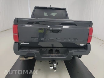 2024 Toyota Tacoma SR5 Crew Cab Medium Bed – miniatura 5